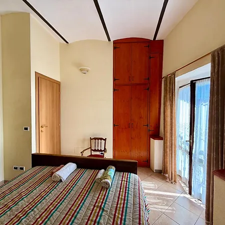 Dimora - L Antico Fienile Del Castello * קסטל דה מונטה