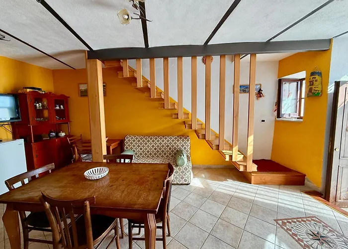 Dimora - L Antico Fienile Del Castello דירה